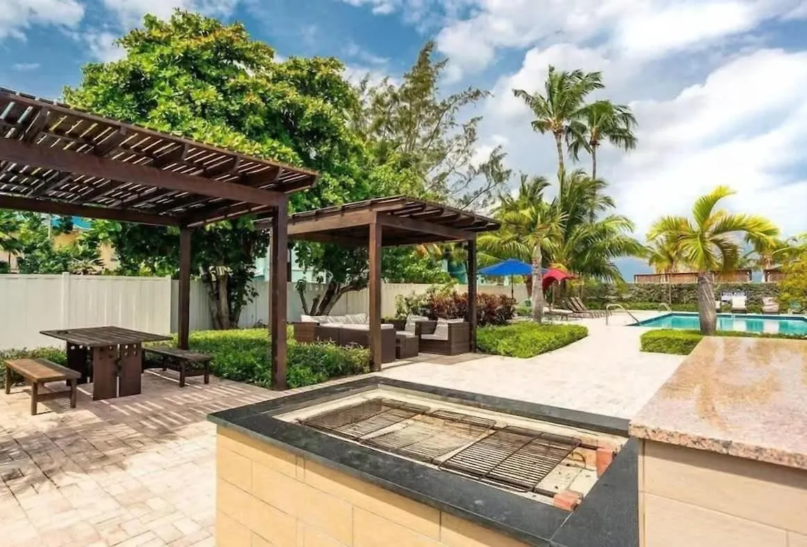 Apartment Beach Living At Island Pine Villas Blf Seven Mile Beach