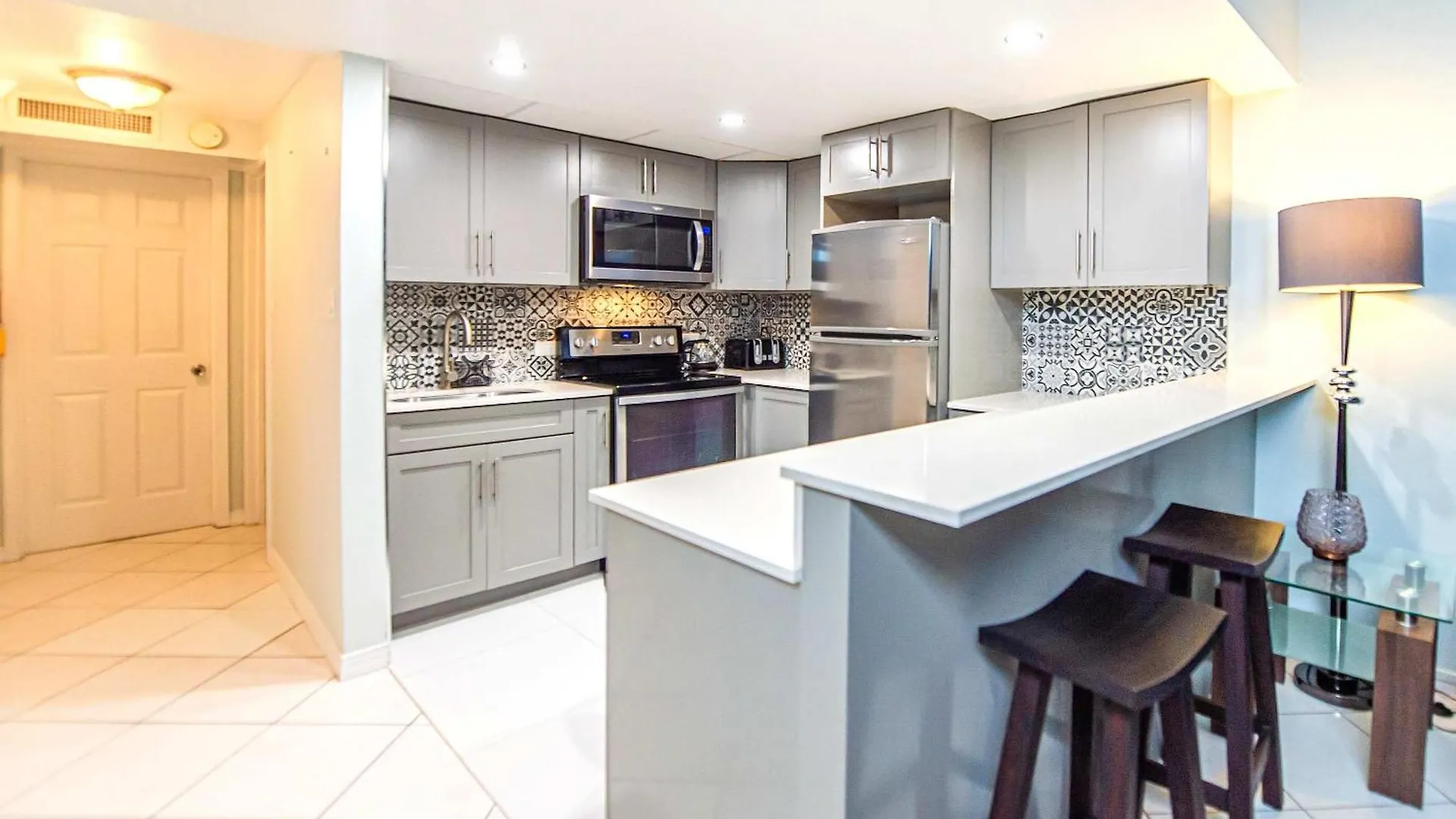 Beach Living At Island Pine Villas Blf Seven Mile Beach Cayman Islands